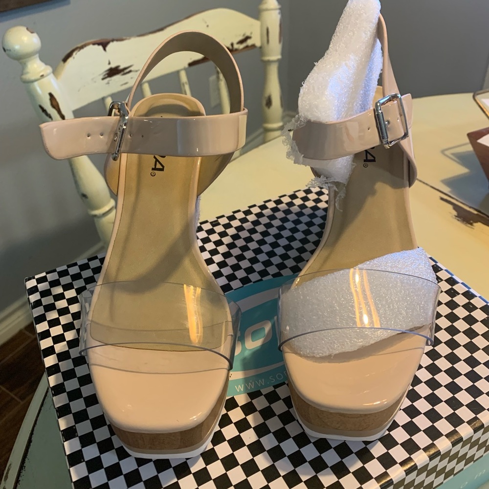 BNWT Ladies Wedges